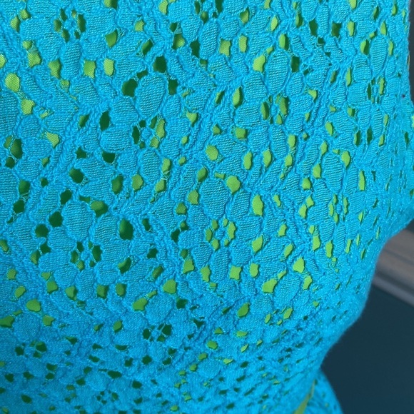 Eliza J. Turquoise & neon green belted lace overlay fit & flare dress. Size 8 - Picture 3 of 8